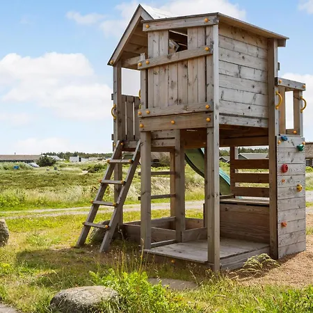 Front In With Sauna Дом отдыха
