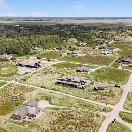 Stunning In With House A Panoramic View *